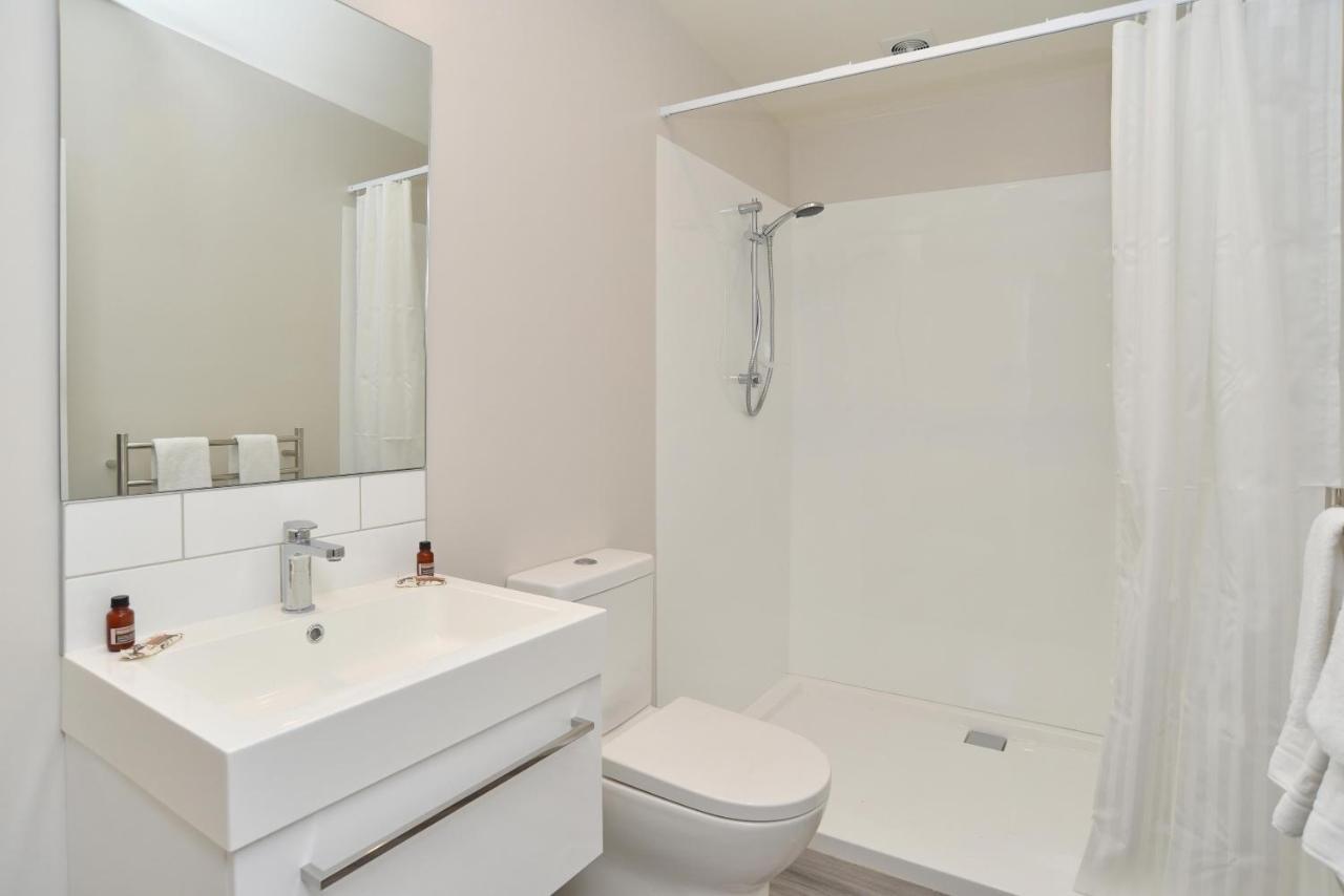 Albemarle Villa - Christchurch Holiday Homes Εξωτερικό φωτογραφία