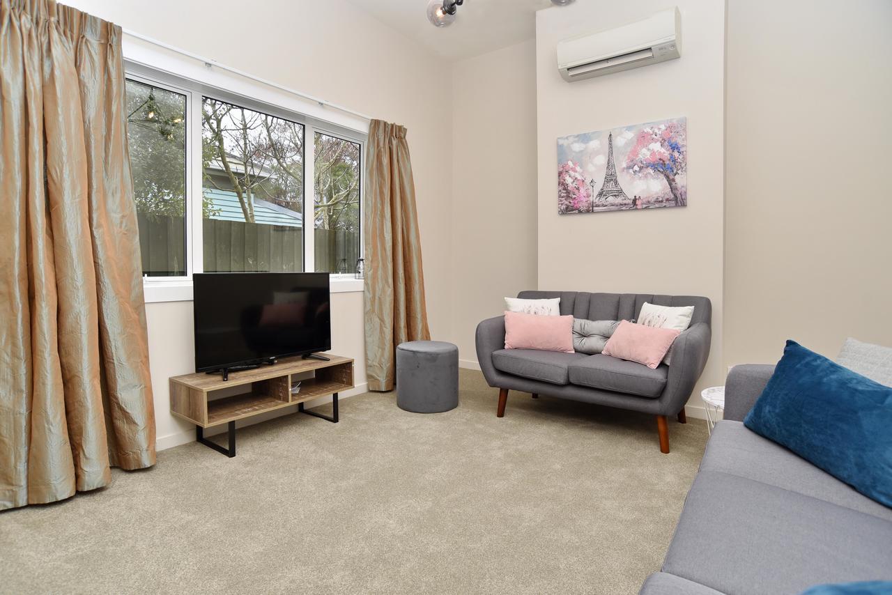 Albemarle Villa - Christchurch Holiday Homes Εξωτερικό φωτογραφία